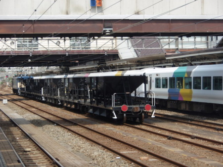 EF64-38+ホキ800(八王子駅)1