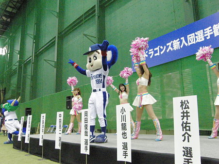 055 オープニングダンスと燃えドラでした♪