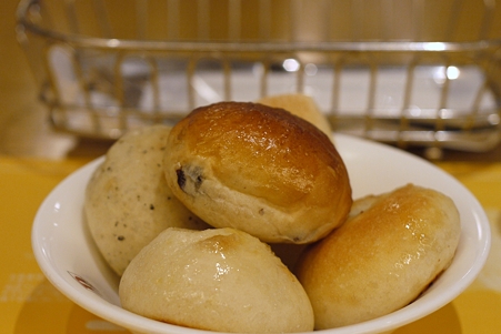 ご馳走レンズ的に、昼食を。