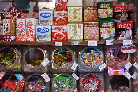 とりどりの駄菓子