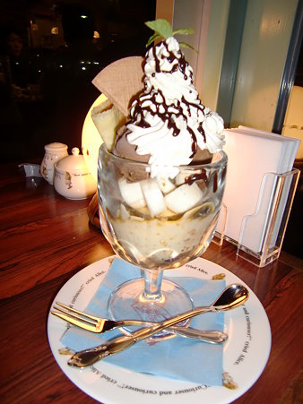 チョコレートパフェ