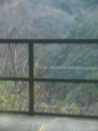 箱根登山電車の車窓(出山信号場界隈)