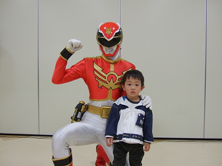 ゴセイレッドと一緒