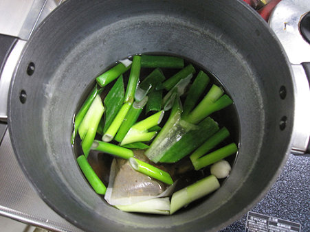 06_香味野菜投入