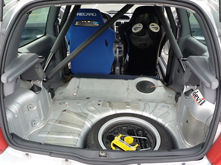b16